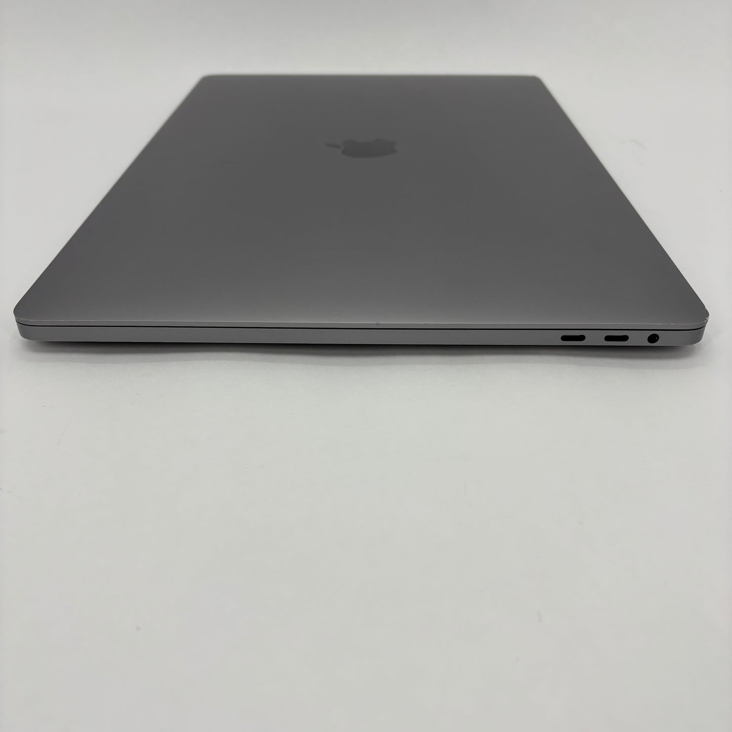 2019 Apple MacBook Pro 16" i7 2.6GHz 16GB RAM 512GB SSD Silver A2141